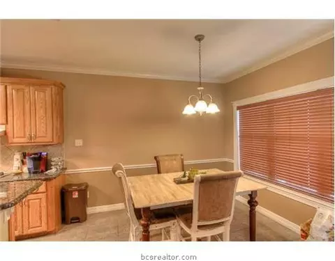 4902 Park Row Pl, Bryan, TX 77802 photo 10