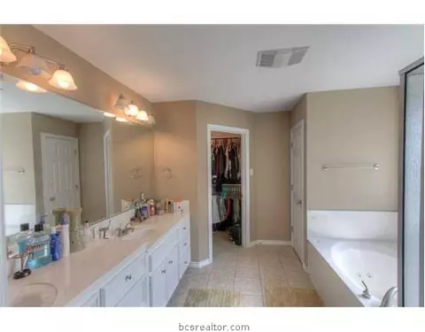 4902 Park Row Pl, Bryan, TX 77802 photo 14
