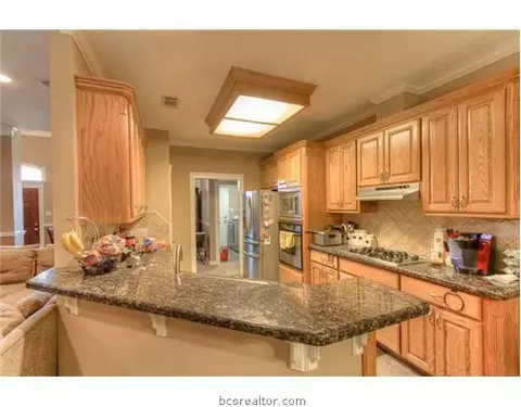 4902 Park Row Pl, Bryan, TX 77802 photo 6