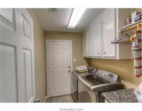 4902 Park Row Pl, Bryan, TX 77802 photo 11