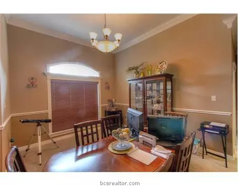 4902 Park Row Pl, Bryan, TX 77802 photo 5