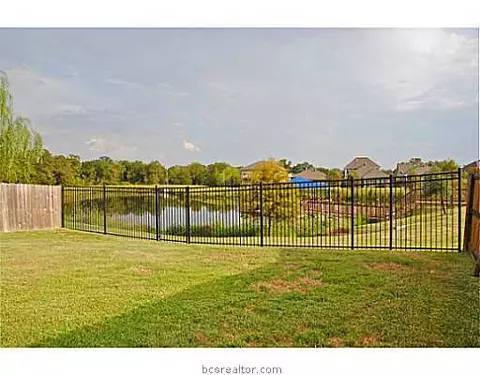 2000 Spring Leaf Ct, Bryan, TX 77807 photo 19