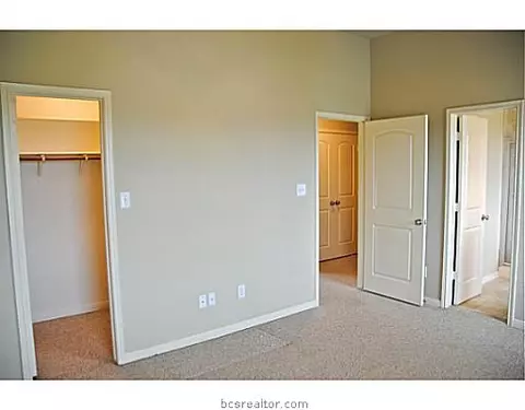2000 Spring Leaf Ct, Bryan, TX 77807 photo 14