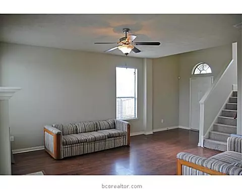 2000 Spring Leaf Ct, Bryan, TX 77807 photo 7