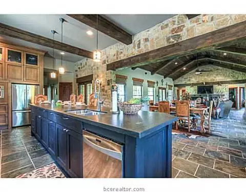 24824 Mitchell, Hempstead, TX 77445 photo 6