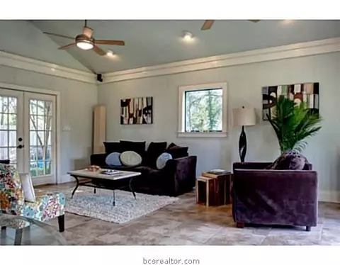 3902 4th St, Bryan, TX 77801 photo 7