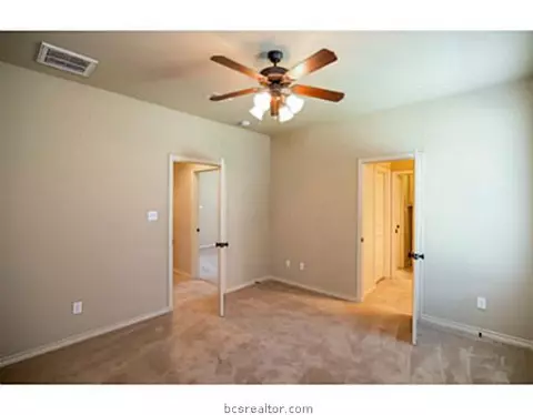 3914 Esquire Ct, Bryan, TX 77808 photo 14