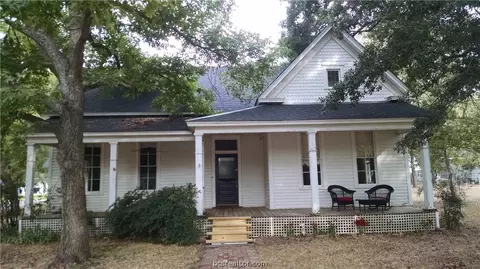 501 Mitchell St E, Calvert, TX 77837 photo 2