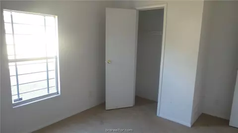 8712 Grove Dr, Bryan, TX 77808 photo 13
