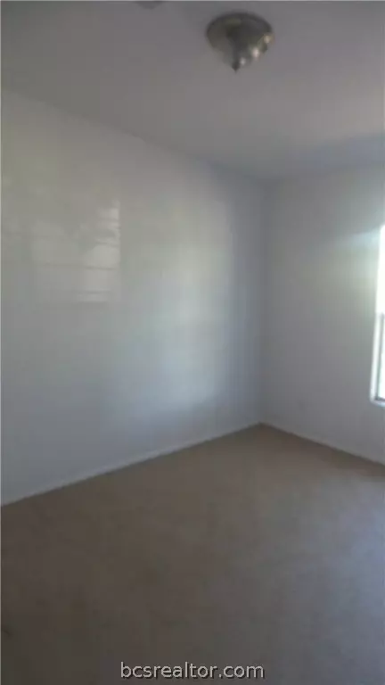 8712 Grove Dr, Bryan, TX 77808 photo 15