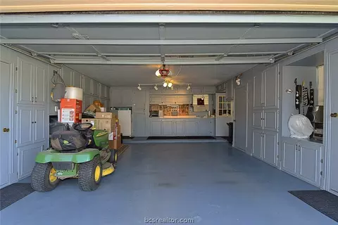 408 E Browning St, Calvert, TX 77837 photo 18