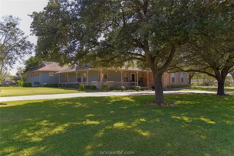 408 E Browning St, Calvert, TX 77837 photo 25