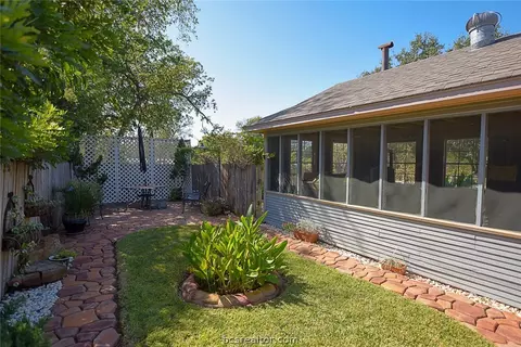 408 E Browning St, Calvert, TX 77837 photo 22