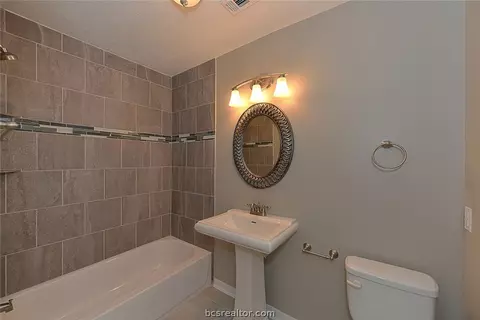 1905 Wayside, Bryan, TX 77802 photo 17