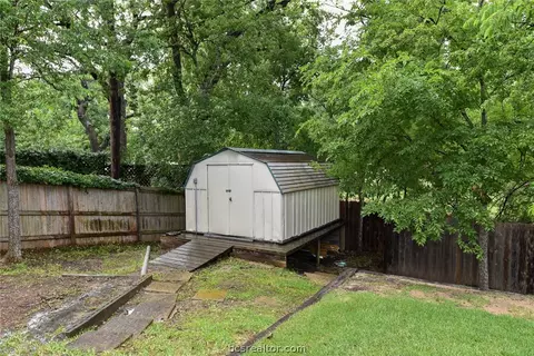 2105 Wayside, Bryan, TX 77802 photo 25