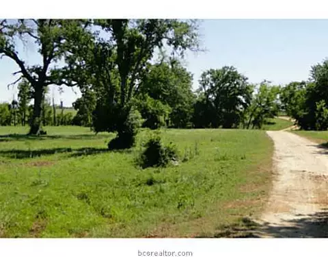 5250 Alexander Rd, Bryan, TX 77808 photo 2