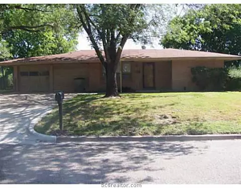 2209 Franklin St, Bryan, TX 77801 photo 1