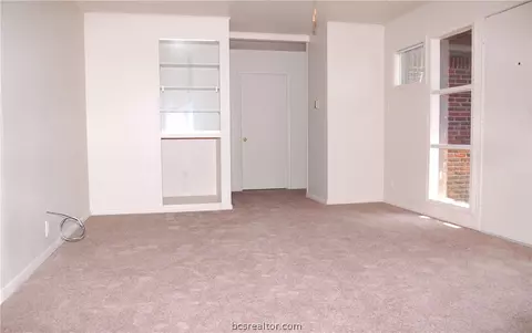 2212 Franklin Dr, Bryan, TX 77801 photo 5