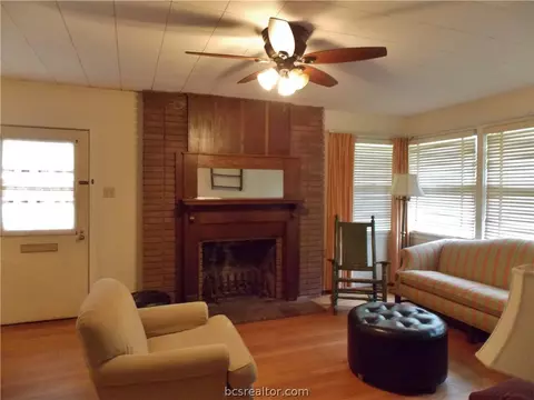 4000 5th St, Bryan, TX 77801 photo 5