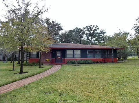 4000 5th St, Bryan, TX 77801 photo 4