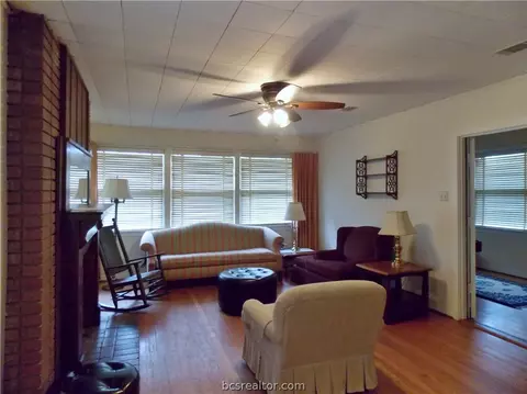 4000 5th St, Bryan, TX 77801 photo 7