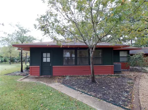 4000 5th St, Bryan, TX 77801 photo 3