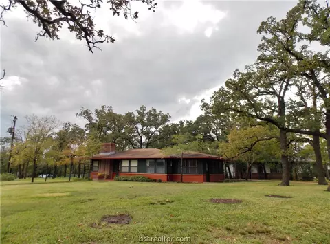 4000 5th St, Bryan, TX 77801 photo 1