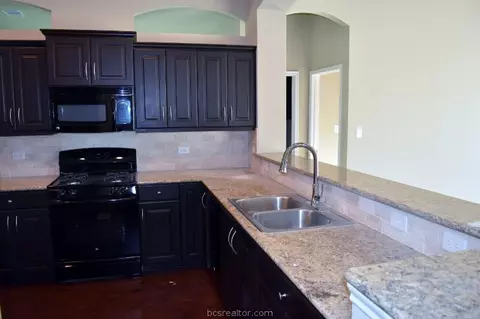 3071 Positano Loop, Bryan, TX 77808 photo 9