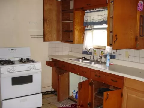 1602 Una Ave, Bryan, TX 77803 photo 5