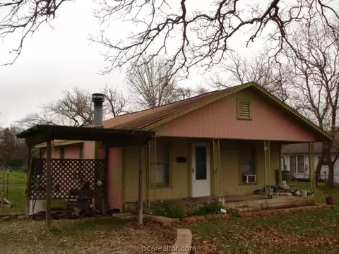 1602 Una Ave, Bryan, TX 77803 photo 2