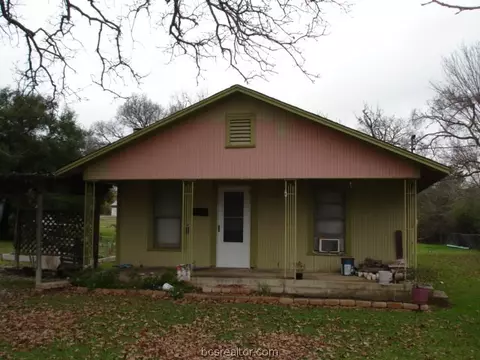 1602 Una Ave, Bryan, TX 77803 photo 1