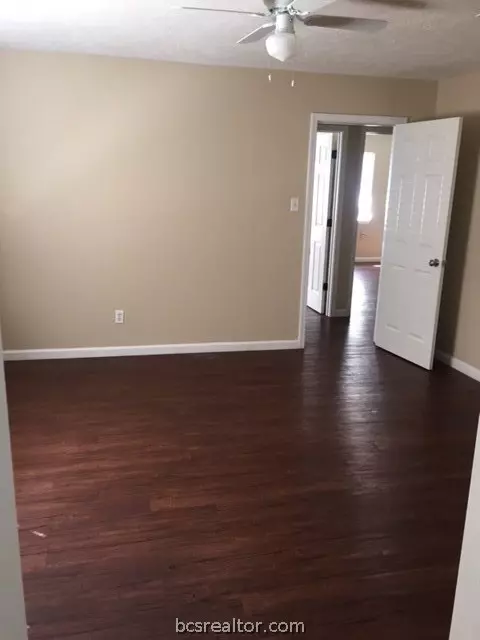 601 E 22nd St, Bryan, TX 77803 photo 15