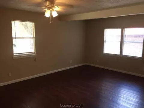 601 E 22nd St, Bryan, TX 77803 photo 5