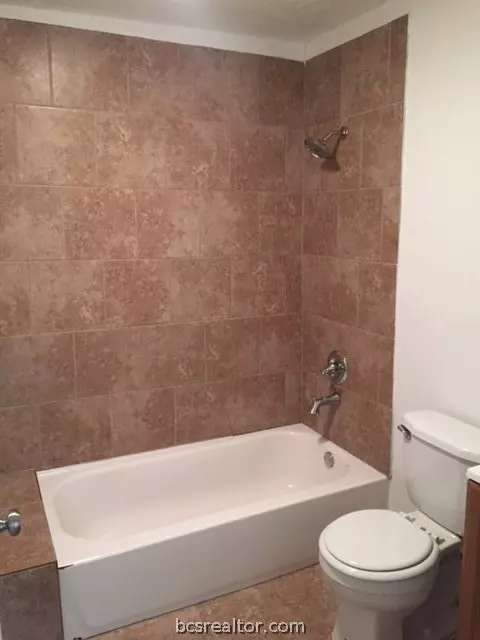 601 E 22nd St, Bryan, TX 77803 photo 11