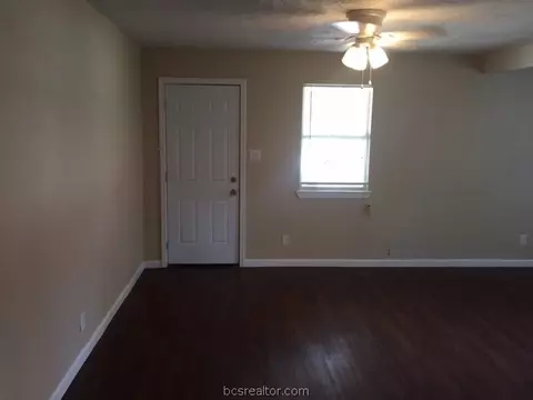 601 E 22nd St, Bryan, TX 77803 photo 3