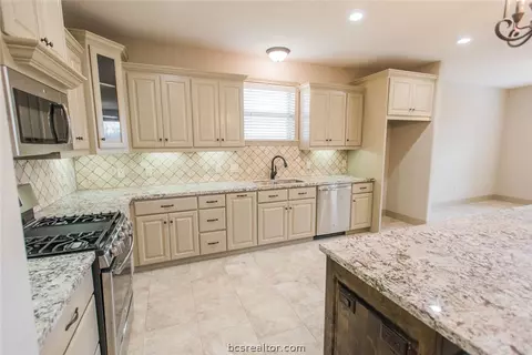 3053 Embers, Bryan, TX 77808 photo 13