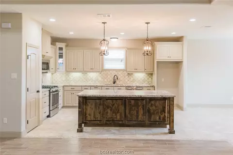 3053 Embers, Bryan, TX 77808 photo 10