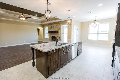 3055 Embers Loop, Bryan, TX 77808 photo 9