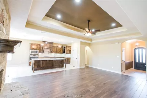 3055 Embers Loop, Bryan, TX 77808 photo 6
