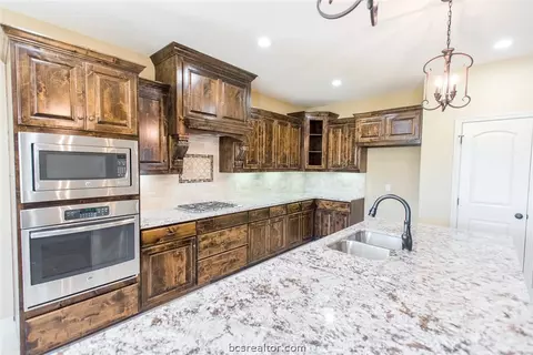 3055 Embers Loop, Bryan, TX 77808 photo 12