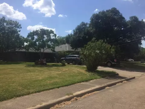 3606 Cavitt Ave, Bryan, TX 77801 photo 5