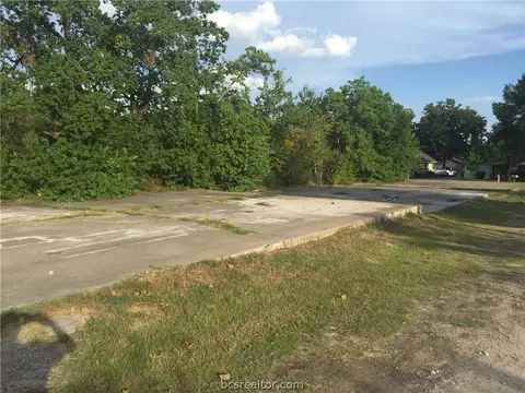 1112 E 23rd St, Bryan, TX 77803 photo 10