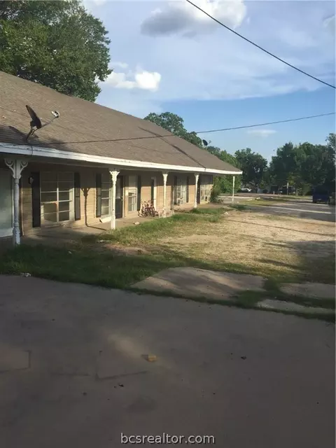 1112 E 23rd St, Bryan, TX 77803 photo 9