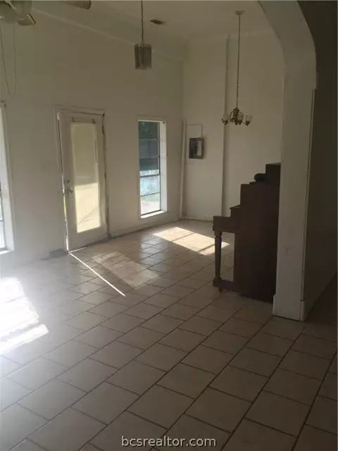 1112 E 23rd St, Bryan, TX 77803 photo 21