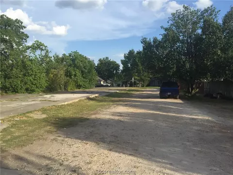 1112 E 23rd St, Bryan, TX 77803 photo 7