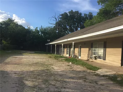 1112 E 23rd St, Bryan, TX 77803 photo 6