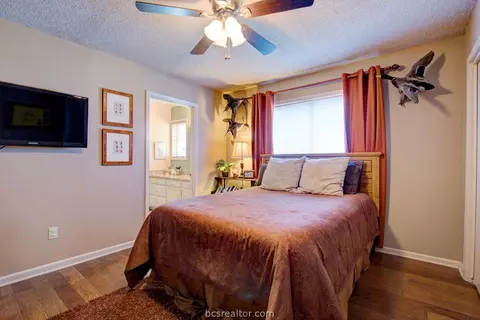 404 Tee Dr, Bryan, TX 77801 photo 16