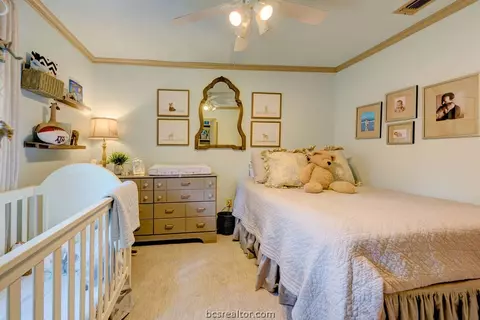 404 Tee Dr, Bryan, TX 77801 photo 12