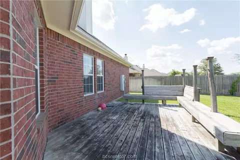 4911 Park Hampton Dr, Bryan, TX 77802 photo 27