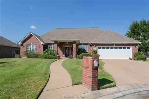 4911 Park Hampton Dr, Bryan, TX 77802 photo 1